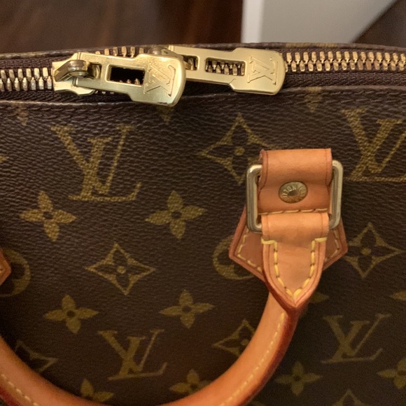 ❤️Authentic Luis Vuitton Alma PM❤️ - Picture 14 of 16